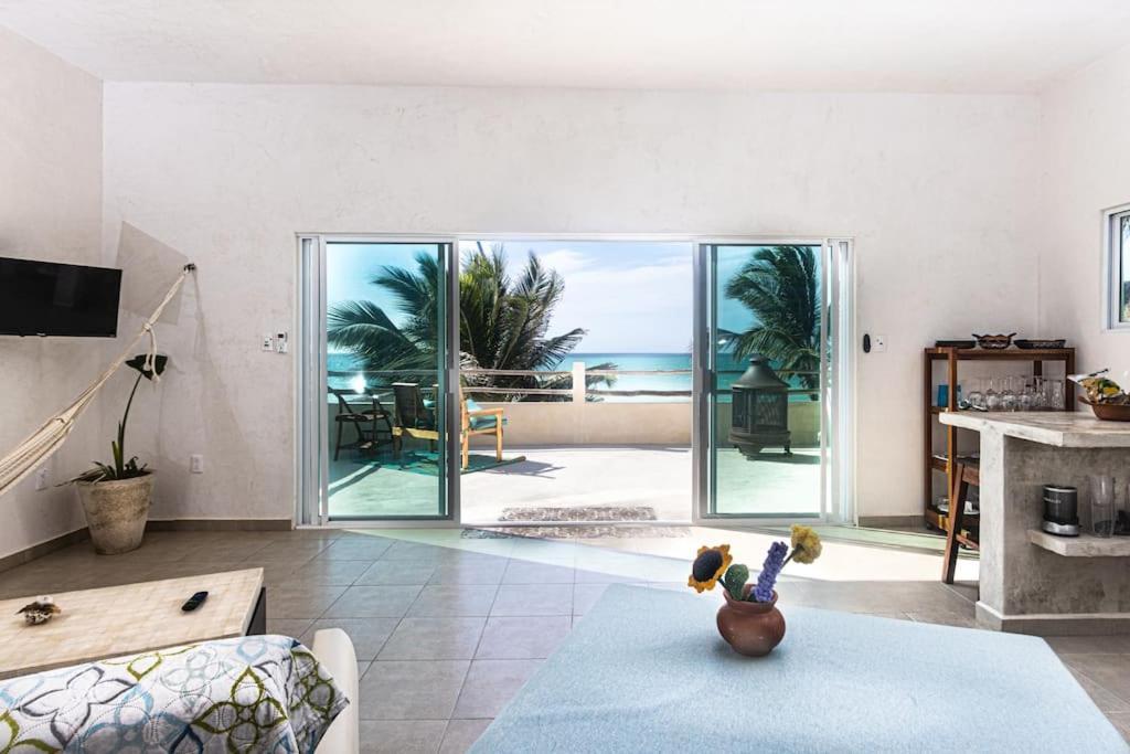 Oceanfront Casita Coral Apartment Chelem Exterior photo